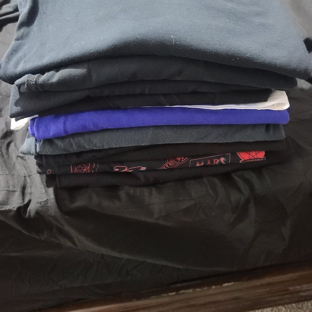 11 Jordan shirts all size 2xl